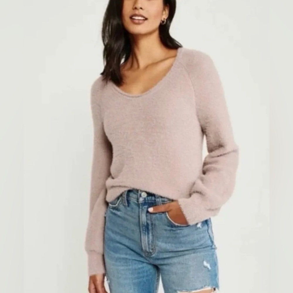 Abercrombie & Fitch Sweater